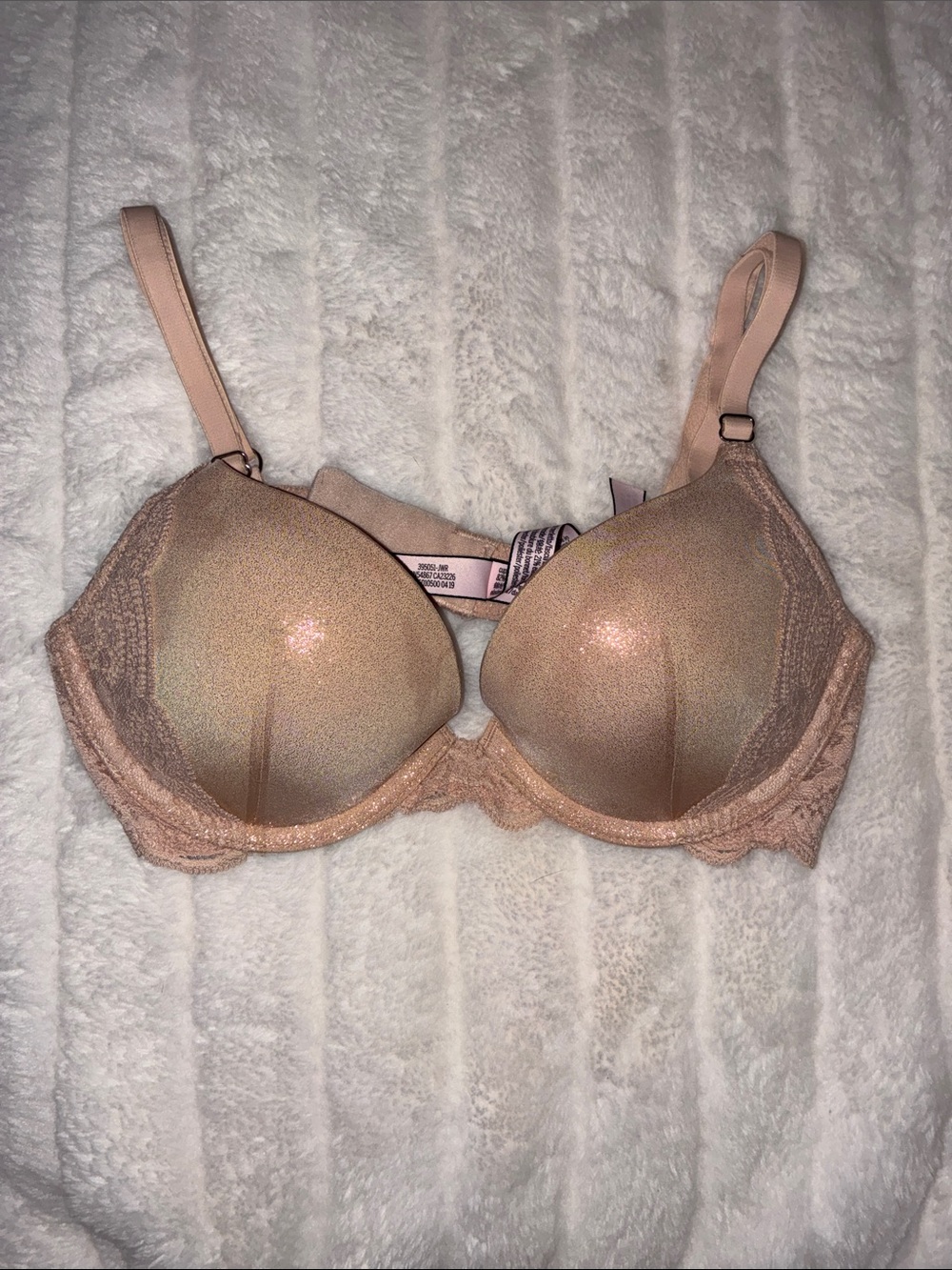 Victoria's Secret Shimmery Blush Lace Underwire Bra